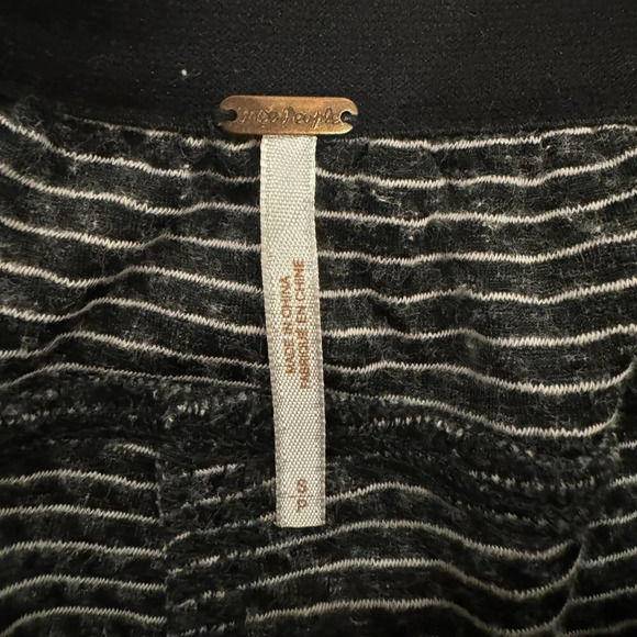 Free People Grey & Black Knit Textured Leggings - Picture 6 of 12